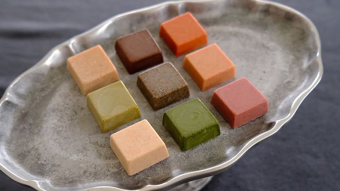 ショコラソレイユ 27個入（味9種×3個） チョコレート チョコ スイーツ デザート 高級 ギフト 贈り物 お礼 プレゼント 手土産 お菓子 [DJ01-NT]