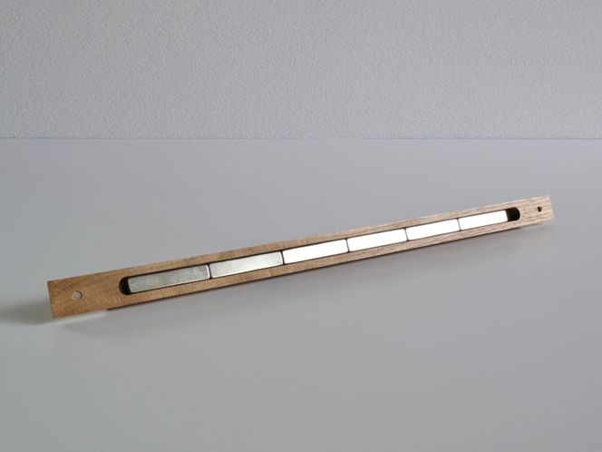 ツールバー［183H02］選べる 樹種 サクラ ナラ w390mm×h20mm×d10mm 強力 ネオジム磁石 マグネット キッチン 玄関 工具 収納 インテリア DIY おしゃれ シンプル デザイン