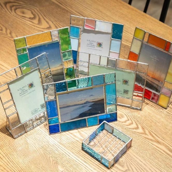 ステンドグラス　モザイクアート写真立て（グリーン）【縦置き】 インテリア 小物 置き物 フォトフレーム グリーン系 爽やか アソートカラー ハンドメイド アート作品 