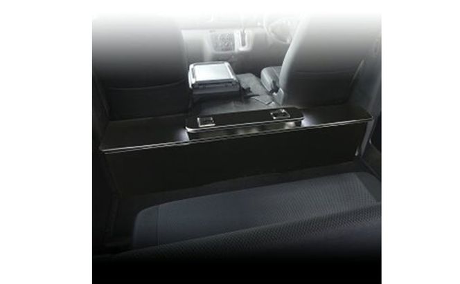 ニッサン NV350 キャラバン ワイド　スーパーロングDX セカンドテーブル 雑貨 日用品 