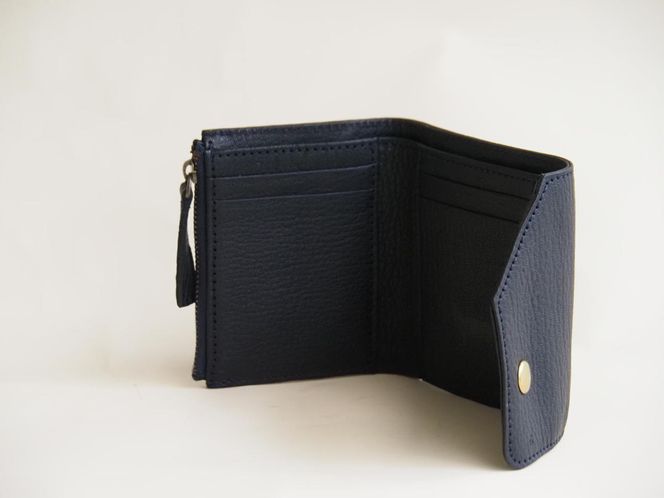 FACE-C　【数量限定】革のカシミヤ　国産野生鹿革を使用した三つ折り財布 ファッション 小物 コンパクト 軽量 しなやかなさ ヴィンテージ ソフトレザー コイン 