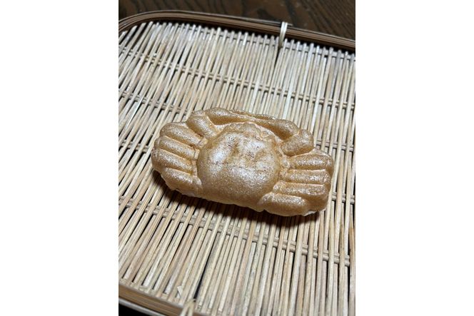 カニもなか（ミルクアイス）　IZ00003