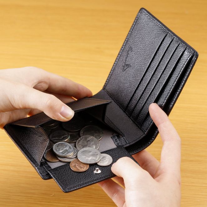 【豊岡財布】 craftsmanship　バレキR２折ウォレット（CW002）(チョコ)