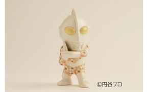 九谷焼　ウルトラマン　 宮本晄 172111_CY3059