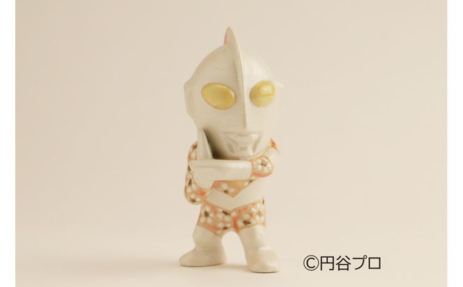九谷焼　ウルトラマン　 宮本晄 172111_CY3059
