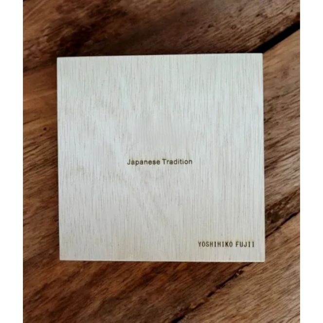 丸小皿 漆黒・金龍 ［NF261］ 303446_CU90097