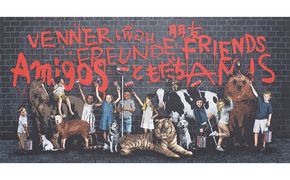 We are the world /ジクレープリント インテリア 活動中 ストリート アーティスト 小学校 寄贈 壁画 地域活性化 貴重 作品 ニューヨーク 直筆 サイン 