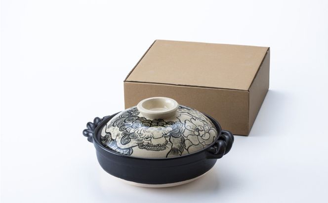 【萬古焼】暮らしの美術品 絵付けアーティストの個性が光るHandmade土鍋。絵付けART工房・平尾製陶 9寸 破墨彩土鍋 「獅子」【手描き、土鍋、ハンドメイド、アート、デザイン、鍋、 家庭用、4人用、4人前、家族、冬、煮込み、手芸、工芸、三重県、四日市市、ふるさと納税】