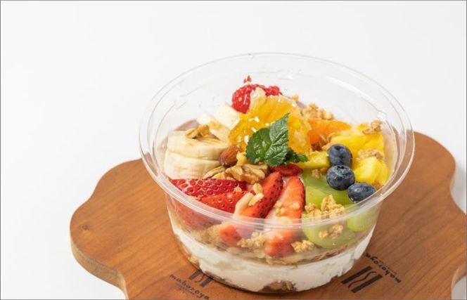 G2949 季節のフルーツのグリークヨーグルト 2個