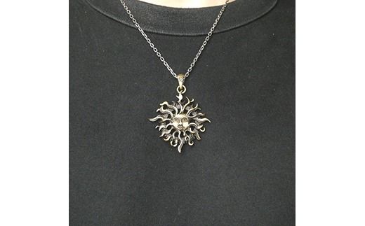 God sun pendant