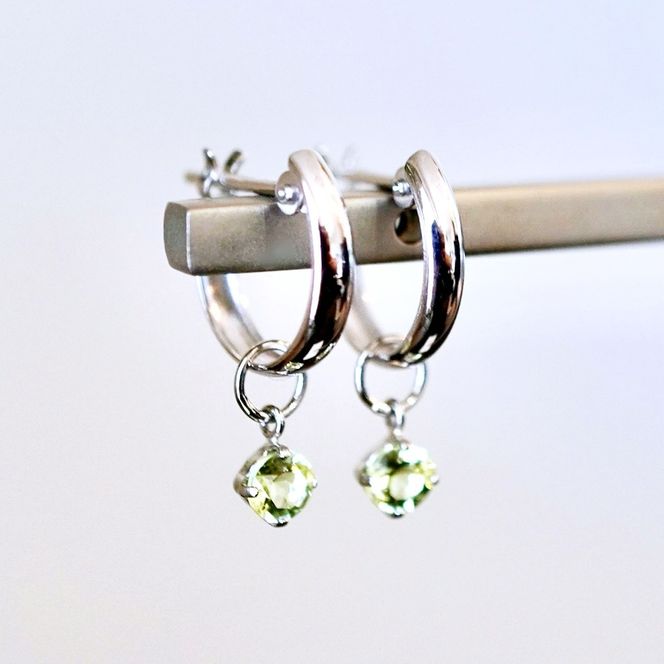 Pt900 プラチナ 2WAY ピアス 地金 ペリドット フープピアス(直径10mm) 保証書付 SMK-5249 SWAD098-peri