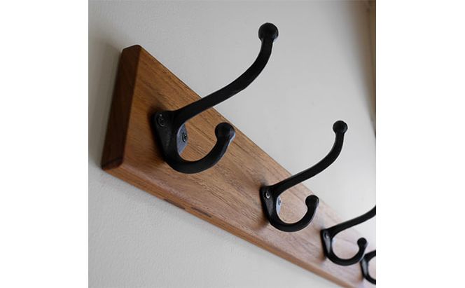 無垢チーク材＆5連大きなアイアンダブルフックのウォールコートハンガー 85cm （ウォールフック，帽子掛け，コート掛け，玄関，家具） 雑貨 日用品 インテリア ウォールハンガ 天然無垢木材 