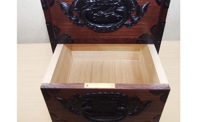 桐たんす 龍金具総桐民芸箪笥 二葉桐工房 総桐たんす 2段 コンパクト たんす 箪笥 収納 収納タンス ミニタンス 桐箪笥 桐タンス 木製 民芸品 工芸品 伝統工芸品 家具 インテリア 東京 東京都 墨田区