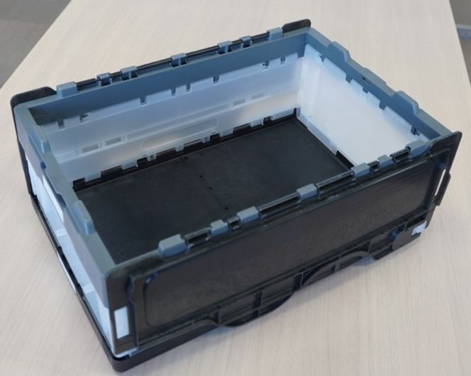 書類整理やアウトドア、防災用品保管にも使える！耐荷重25kgの折りたたみ式BOX『折ＲｅたたみＢＯＸ（ブラック）』 箱 BOX コンテナ ボックス プラスチック 再生 SDGｓ 書類 整理 アウトドア スポーツ 防災 再利用 環境 サーキュラー 循環 再生プラ リサイクル 3R 優しい 地球 H198-001