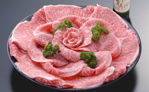 【４等級以上の未経産牝牛限定】近江牛特選すき焼き【 1kg】【AF05W】