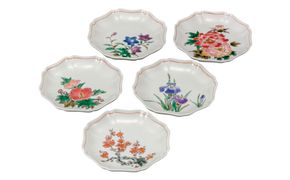 九谷焼　5.2号皿揃　草花絵変り （5枚セット）a01 食器 キッチン雑貨 キッチンアイテム 雑貨 小物 お皿 丸皿 食卓 テーブルコーディネート 取り皿 