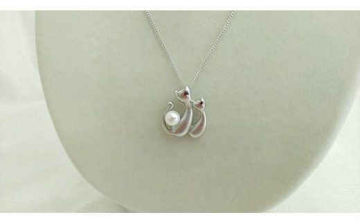 J-97伊勢志摩あこや本真珠ペンダント(ねこ)