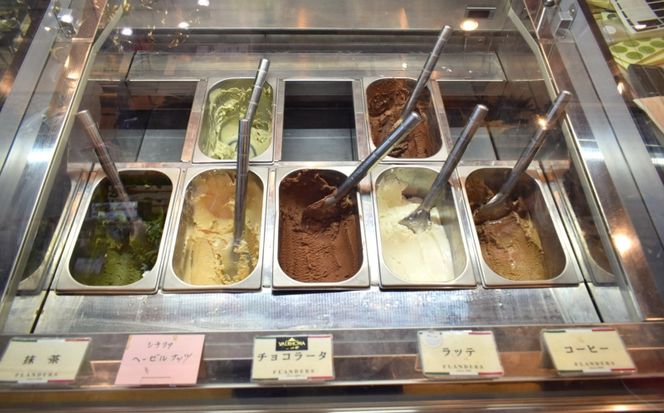 創業30年の老舗が作った濃厚なめらかジェラート　おすすめのラッテとチョコラータの5個入り / ジェラート アイス クリーム アイスクリーム おやつ チョコレート チョコ 【tecj1010】