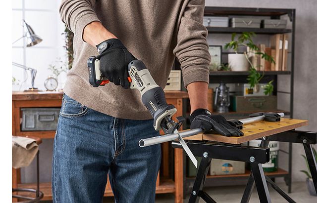 充電式レシプロソー10.8V JRS13TC サンドベージュ 電動ノコギリ 電動レシプロソー 充電式  アイリスオーヤマ 10.8V 軽量  Type-C充電 バッテリー 小型 セーバーソー のこぎり 家庭用 替刃 木工用 金属用 電動工具 DIY 枝切り