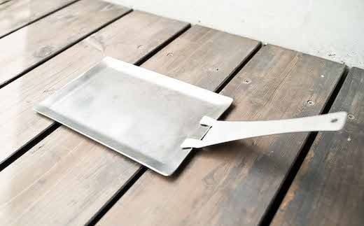 鉄板 アウトドア A5サイズ 板厚2.3mm 小手付き [リョーユウ工業 福岡県 宇美町 um40azo920000] キャンプ BBQ バーベキュー プレート 軽量 キャンプ用品