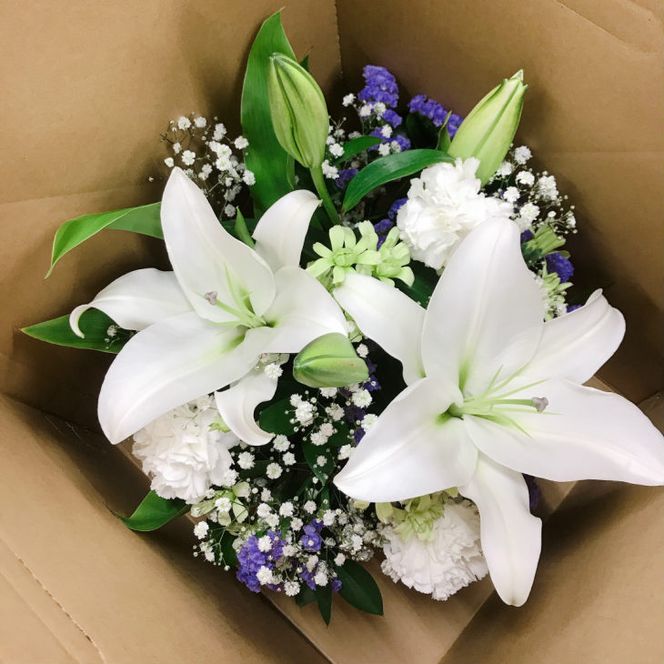 【定期便3ヶ月】日時指定可能 お供え用フラワーアレンジメント 【802】