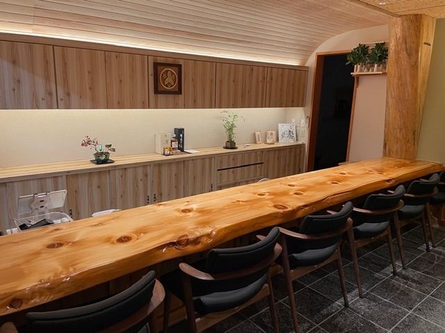 お食事チケット　「椀・さし　いなほ」老舗で味わう極上のうなぎ　ランチコースお食事チケット１名様　「けんきょな塩のトッピング付き」   165-027