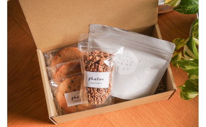 手づくり香ばしグラノーラ・ザクザクチョコチップクッキー・オリジナルブレンドコーヒー詰め合わせ【photon】 142069_JG010