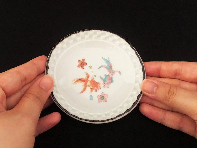 九谷焼　3.2号皿揃　金魚 （５枚セット）a01 食器 キッチン雑貨 キッチンアイテム 雑貨 小物 お皿 丸皿 食卓 テーブルコーディネート 贈り物 普段使い 