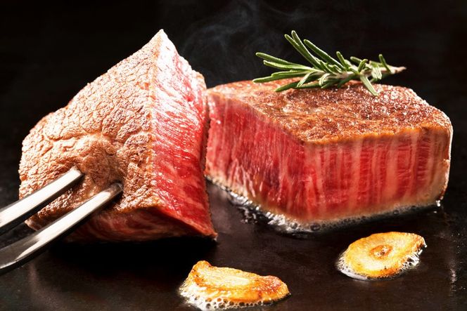 肉 博多和牛 食べ比べ セット 5回 定期便 牛肉 [久田精肉店 福岡県 宇美町 um40bsi440053] 牛肉 和牛 国産 うし お肉 ステーキ 焼肉 赤身 小分け スライス シャトーブリアン ヒレ ロース 薄切り ハンバーグ 冷凍