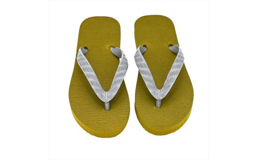 海にかえる生分解性の国産ビーチサンダル「SIX LINE」☆小田原城型フローティングキーホルダー付き ソール：カーキ×鼻緒：グレー・29cm【高島屋選定品】 142069_CQA005VC06