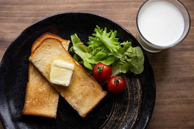 切れてる 雪印 北海道 バター（10g×10個入）×3個【 乳製品 バター 雪印 朝食 ギフト　料理用 キャンプ 標茶町 北海道 】 016641_AX003