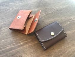 【南紀白浜でレザークラフト体験！】本革コインケース作り 304018_AX02