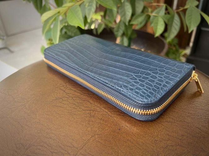 【極上】クロコダイルラウンドファスナー長財布 アイリスブルー 304018_AX21