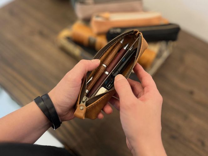 革職人が作る　本革ペンケースS　【グレー】 304018_AX22VC04