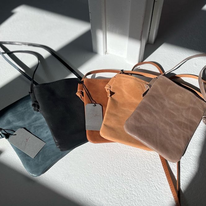 革職人が作る　本革サコッシュS　【ネイビー】 304018_AX23VC03