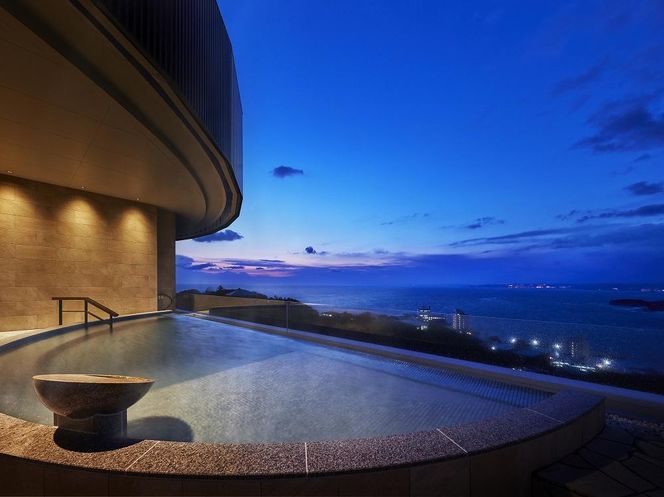 【海側ツイン客室】INFINITO HOTEL&SPA 南紀白浜 1泊2食付きペア宿泊券 304018_CE001