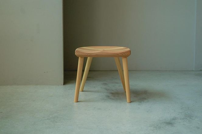 杉スツール シンプル 和歌山県産杉材 使用 304018_CM005
