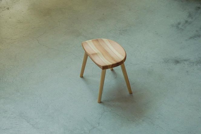 杉スツール シンプル 和歌山県産杉材 使用 304018_CM005