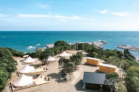 In the Outdoor白浜志原海岸１泊２食付きペア宿泊券 304018_CQ001