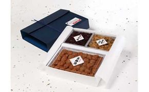 「紀州の香り」　紀州特産梅干し２種類と金山寺みその詰合せ 304018_D014