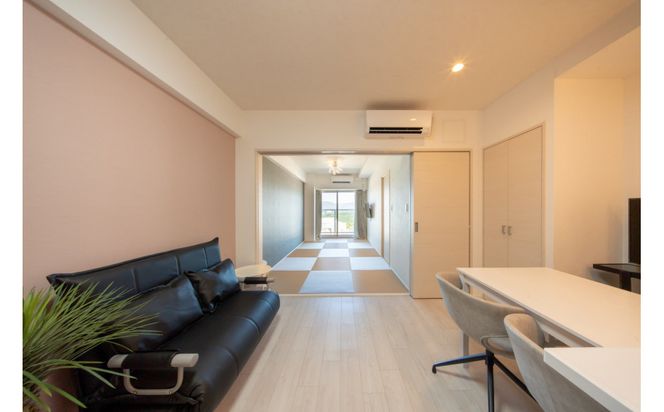 【クリスタルエグゼ南紀白浜1】ペア宿泊券（1泊素泊まり） 304018_DR08