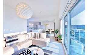 【クリスタルエグゼ南紀白浜2】最上階V.I.Pルーム（ペア宿泊券）（1泊素泊まり） 304018_DR10