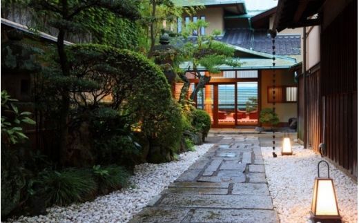 【料亭旅館三田清（みたせ）】（2名様）特撰伊賀牛　ステーキコースお食事券【mita0002】