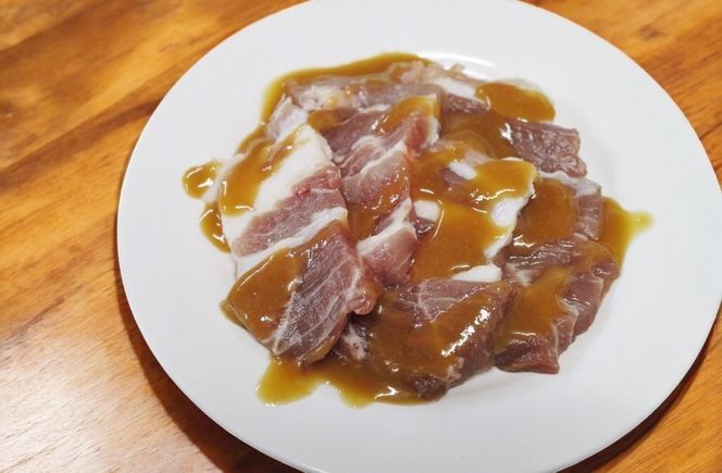 豚肩ロース やわトン 味付き 味噌だれ入り 230g 4パック 計920g [たなかホルモン 北海道 砂川市 12260788] 豚 肩ロース ロース スライス 豚肩 豚肉 焼肉 焼肉用 焼き肉 小分け 冷凍 国産