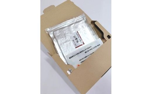 初摘限定　有明海産焼海苔　訳アリ商品、板のり120枚分！！ 美味しい味わいはそのまま！！30枚入りを4袋セット！！