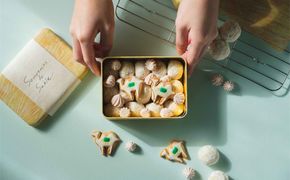 らくだ菓子店 サブレ缶 312011_DD017