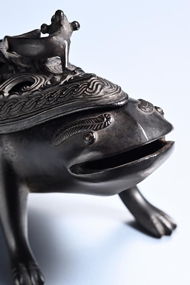 【清課堂】三足の蛙 銅・香炉 261009_B-AD04
