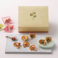 【KINEEL】ルフル 16個入（バニラ8個・抹茶8個）［ 京都 老舗 和菓子 変わらぬ魅力 新たなおいしさ 定番 ロングセラー 人気 おすすめ お取り寄せ ギフト プレゼント 贈答用 お菓子 スイーツ ］ 261009_B-FK12