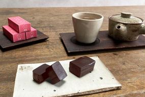 【甘党茶屋京梅園】うめぞの羊羹12本入り［ 京都 お菓子 和菓子 スイーツ 人気 おすすめ おいしい ギフト お取り寄せ 通販 送料無料 ふるさと納税 ］ 261009_B-HR07