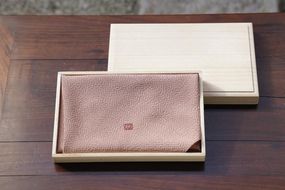 【宮井】正絹ふろしき　四季の色（鼠砂）約45cm幅　桐箱入り 261009_B-KA08